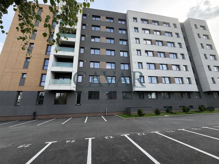 Apartament cu 3 camere decomandat în Apărătorii Patriei