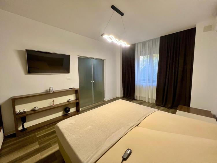 Apartament cu 3 camere decomandat, mobilat în Lipovei