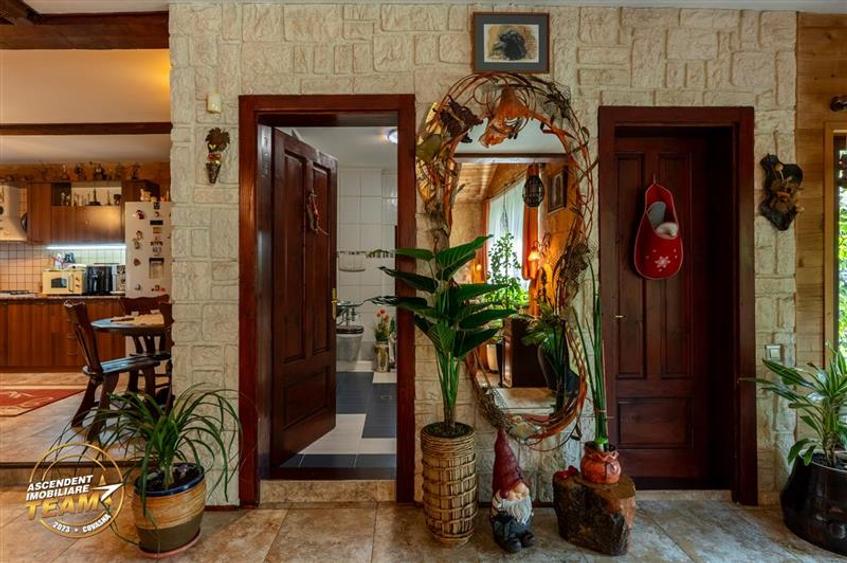 Casă cu 5 camere cu Teren 893 Mp în Chiajna