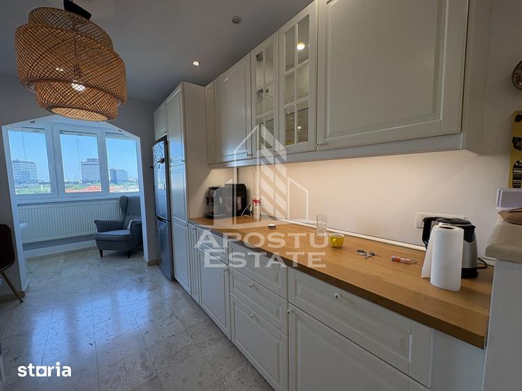 Apartament cu 3 camere decomandat în Punctele Cardinale