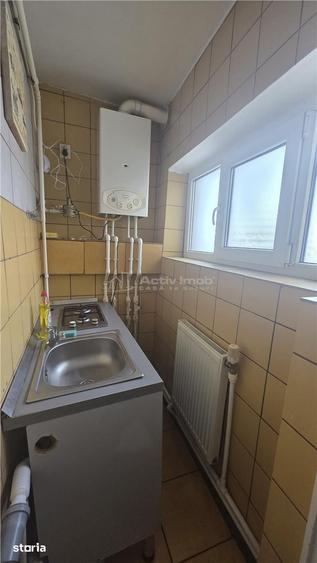 Garsonieră decomandată în Rovine