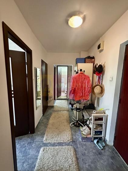Apartament cu 2 camere decomandat în Sebastian