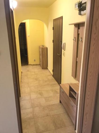 Apartament cu 2 camere decomandat, mobilat în Zorilor