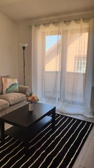 Apartament cu 3 camere decomandat, mobilat în Dobroești