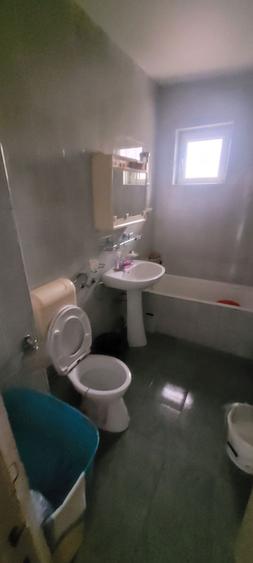 Inchiriez apartament cu 3 camere, zona Complex, Timisoara Inchiriez apartament cu 3 camere, zona Complex, Timisoara . - 8