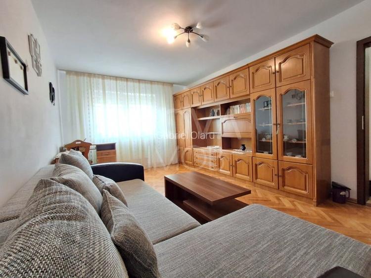 Apartament 2 camere, decomandat, Vasile Aaron