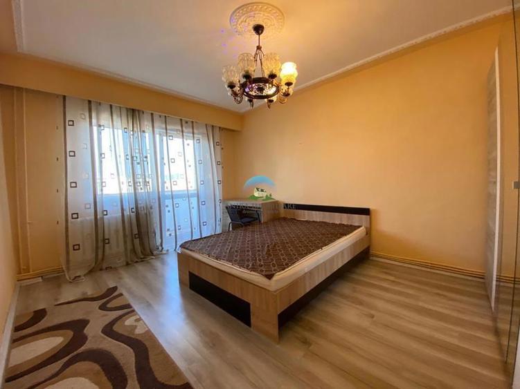 Apartament de vanzare cu 3 camere, decomandat, Manastur, Cluj Napoca - 1