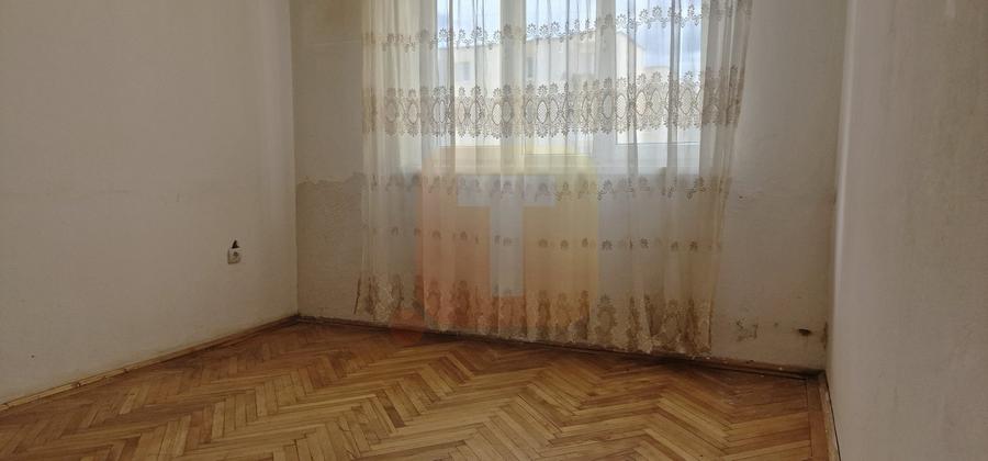 Apartament 3 camere de vânzare, etaj 2 din 4, Aleea Tiparului - 4