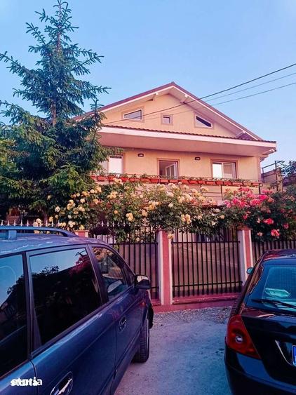 Casă decomandat cu Teren 300 Mp în Nord