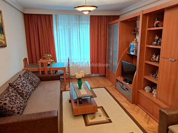 Vand apartament decomandat 2 camere,Tg. Mures, Unirii