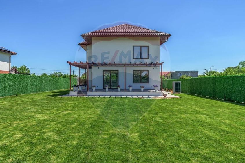 Vila frumoasa cu 5 camere, 700 mp currte si pompa de caldura - Saftica - 31