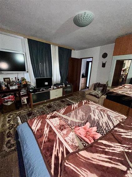 Casa Buzaului - Bis. Sf. Treime , 164mp construiti  teren 353 mp, cu 13m deschid - 6