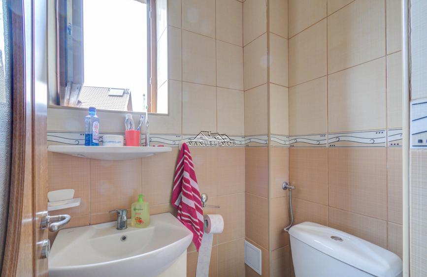 Casa Breaza 187Mp , teren 700Mp ,  Nistoresti ,priveliste frumoasa - 9