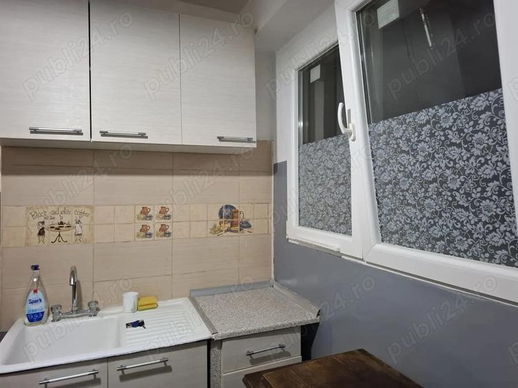 Apartament 2 camere decomandat -zona Favorit - 3