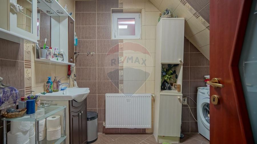 Comision 0 %! Casa de vanzare in Sacele, zona Cernatu! - 11