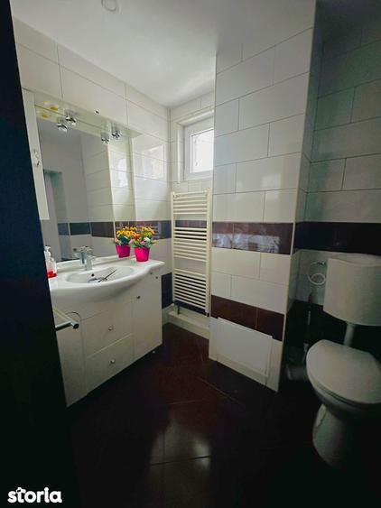 Apartament cu 3 camere ,et 1 zona Centrala - 6