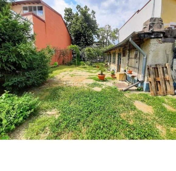 Parcul Circului, teren 415 mp,desch 15 ml
