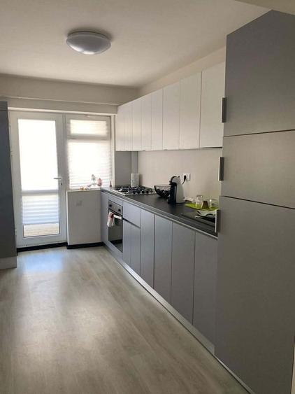 Apartament 3 camere de inchiriat - 1