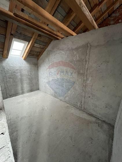 Casa de vanzare in Campulung la pret de apartament. - 13