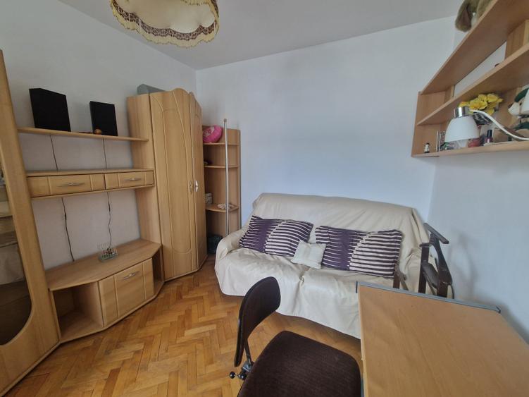 Pe frumoasa strada Platanilor, renumita pentru zona inverzita-zona IOSEFIN-mobil - 8