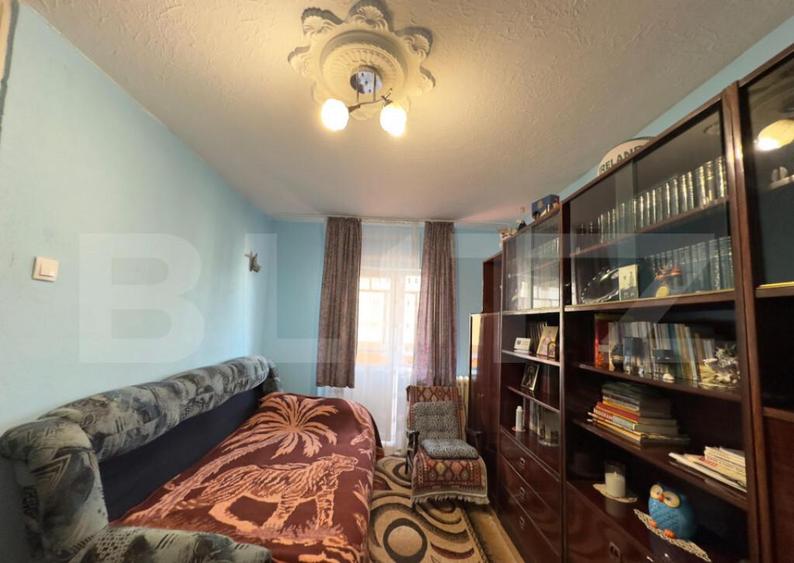 Apartament de vanzare cu 3 camere 66 mp, 2 balcoane zon - 8