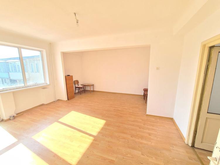 Apartament 2 camere, et.3, Ultracentral - Decebal, Bacau - 2