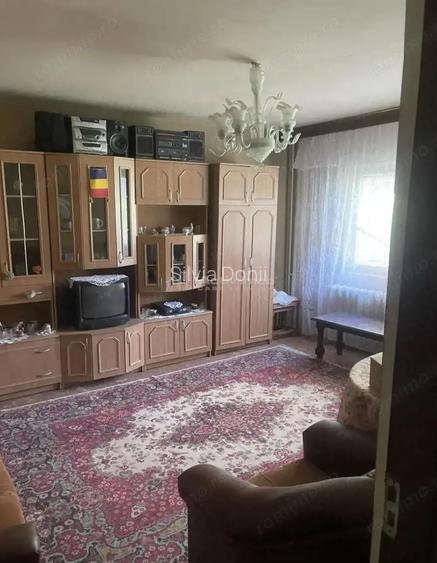 3 camere - decomandat - 13 septembrie -Parcul Sebastian - usor negociabil 3 camere - decomandat - 13 septembrie -Parcul Sebastian - usor negociabil