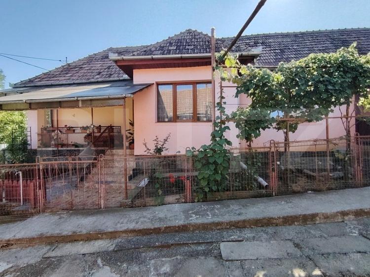Vanzare casa cu 3 camere in Bardesti, 1600 mp teren - 3