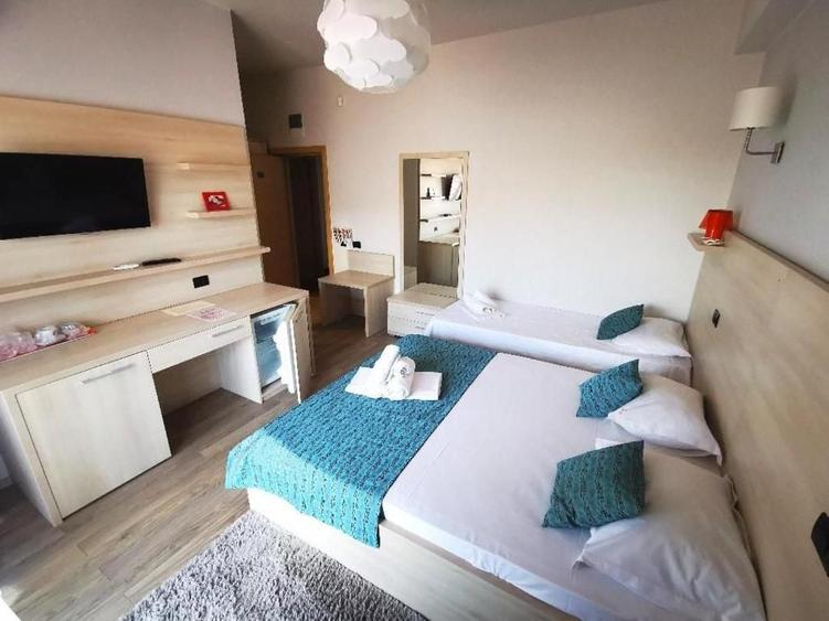 HOTEL 3 STELE P+4  KM 0  MAMAIA NORD ZONA ALEZZI - 33