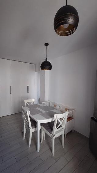 Direct proprietar - Apartament La Cheie 2 Camere, Decomandat, Str. Primaverii 6 - 1