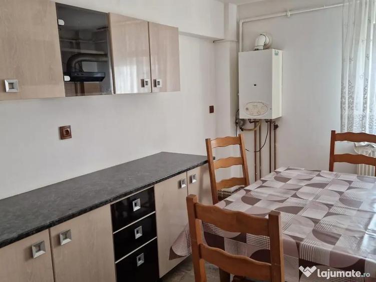 Inchiriere apartament doua camere - 4