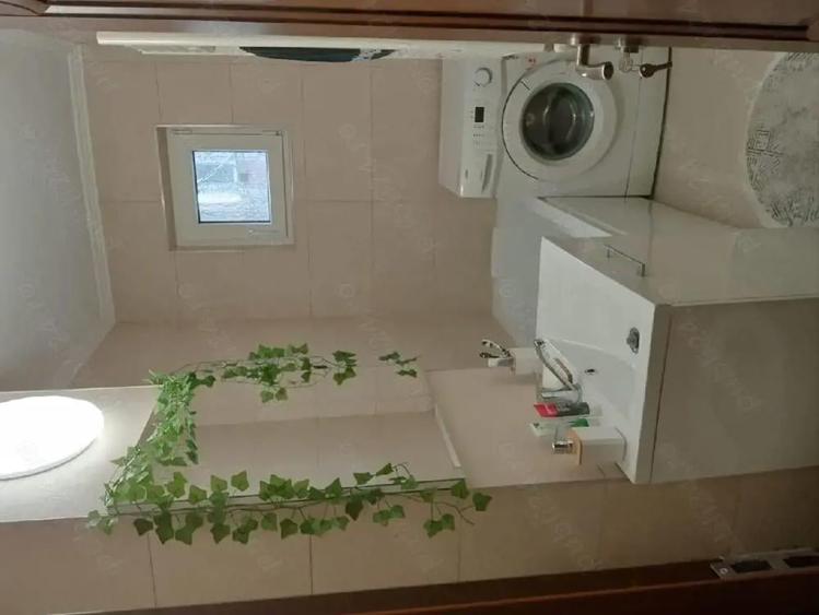 Vand apartament semidecomandat Melodiei - 1