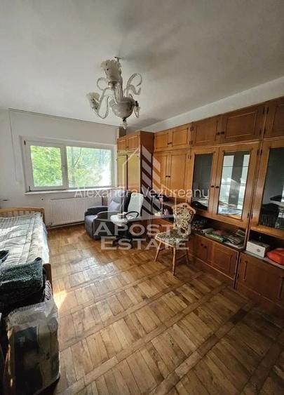 Apartament cu 2 camere, decomandat, etajul 1, centrala proprie, Apartament cu 2 camere, decomandat, etajul 1, centrala proprie,
