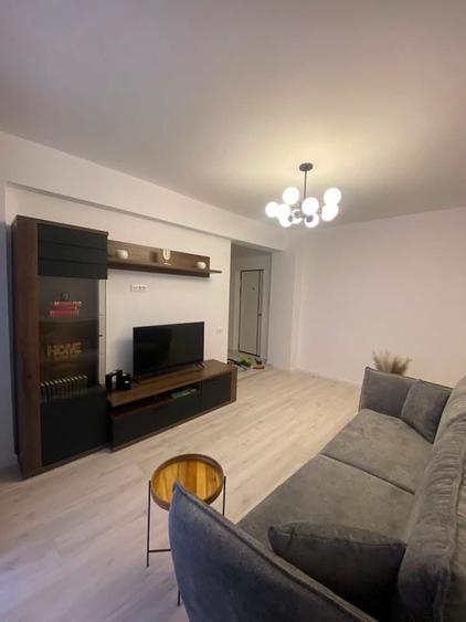 Apartament cu 2 camere decomandat în Militari
