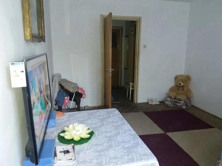 Apartament Negru Voda Pitesti - Etaj 2, Confort 1, Decomandat - 1