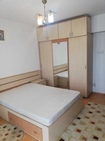 Apartament cu 3 camere, decomandat, etajul 4/10, zona Pacurari - 2
