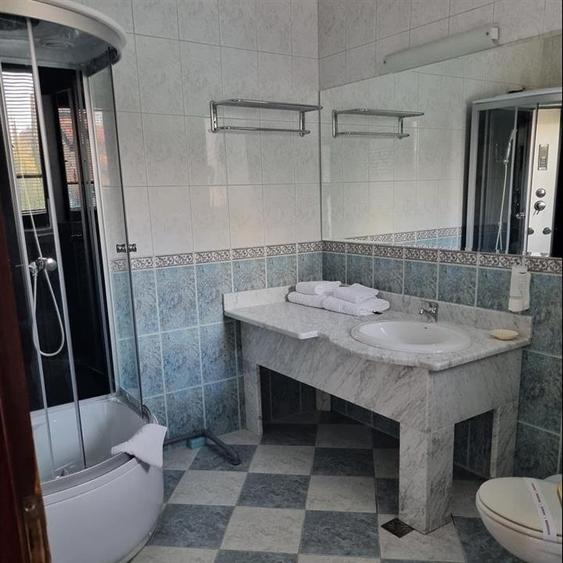 Hotel de +20 de camere in renumita statiune turistica  Poiana Brasov - 25