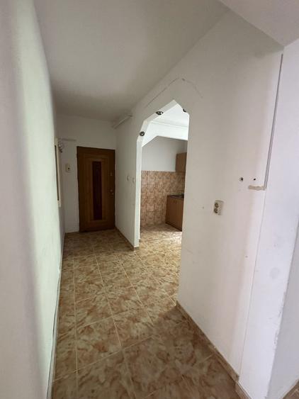 Vand apartament 2 camere etaj 2 strada independentei - 6