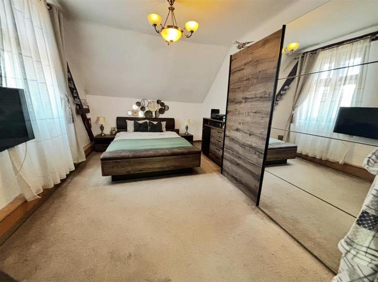 Apartament Rar cu 6 Camere / Curte Privata | Centrul Istoric/ COMISION 0 - 22