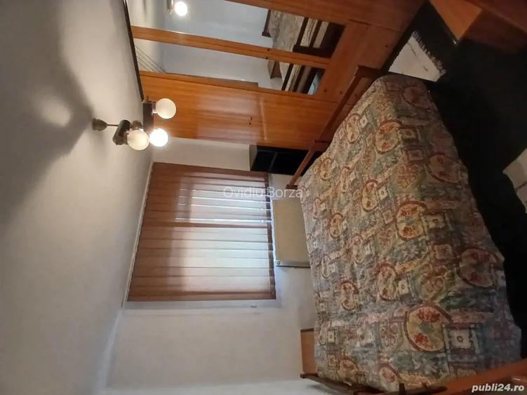 De inchiriat apartament cu doua camere. De inchiriat apartament cu doua camere.