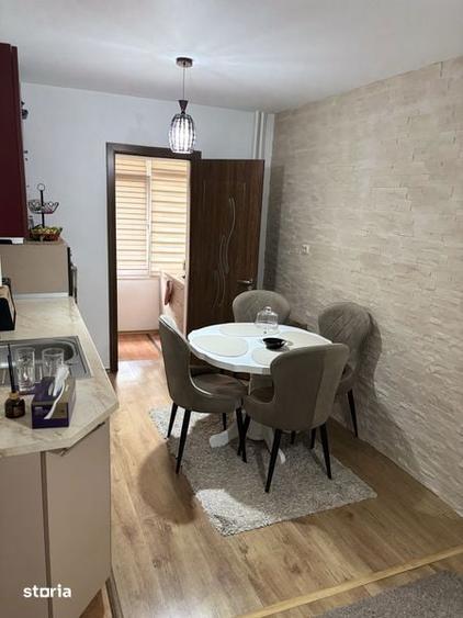 Apartament cu 2 camere, decomandat, de vanzare - 1