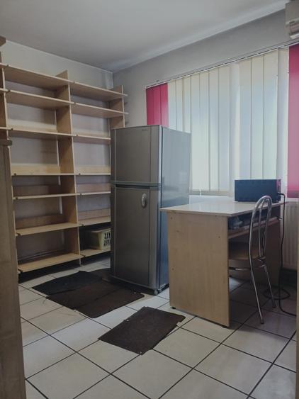 Apartament 2 camere decomandate  Soveja ,parter ,investitie sau locuinta, , gaze - 5