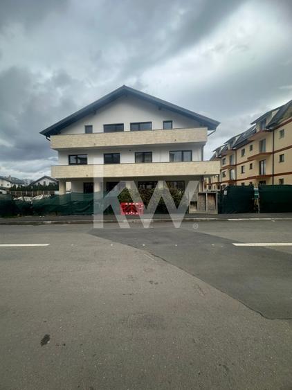 Apartament 3 camere- zona Tractorul Str. Bacovia - 1