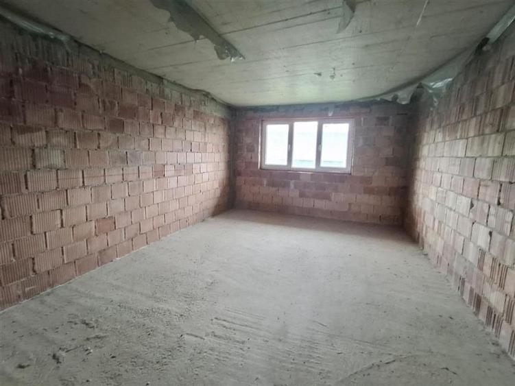 Casa individuala 5 camere 2 bai pivnita 380mp teren in Cisnadie - 11