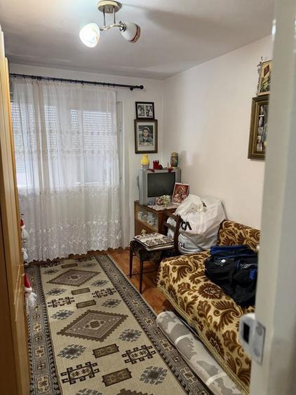 De vanzare apartament 2 camere - 2