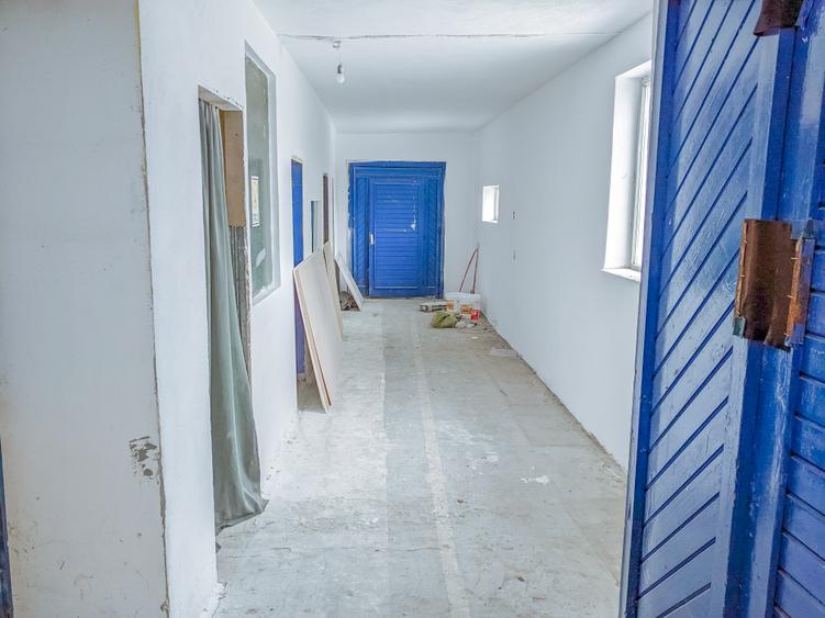 Codlea hala renovata cu post trafo propriu 300mp - 2