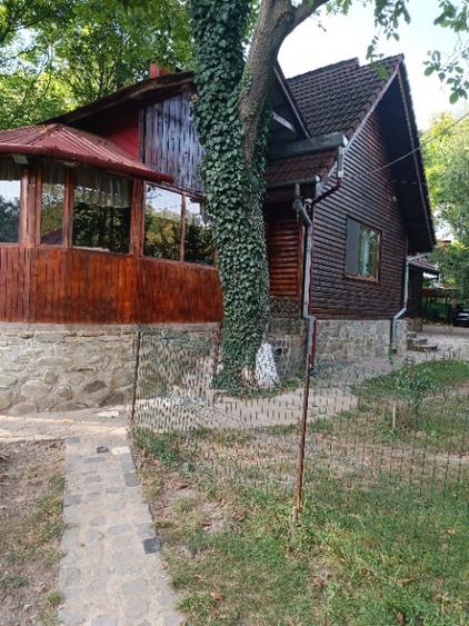 de vanzare proprietate (fosta pensiune) pe malul raului Teleajen - 3