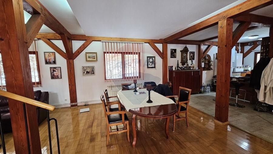 Vila de lux cu 4 camere de vanzare in Campulung Moldovenesc, Suceava - 20