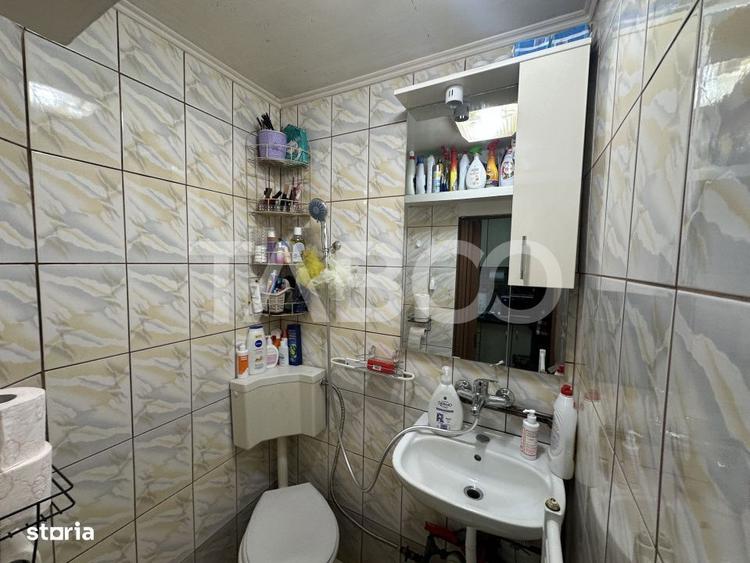 Garsoniera mobilata si utilata la etaj 2 zona Broscarie Sibiu - 5