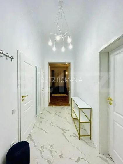 Apartament cu 3 camere, 58mp, zona Centrala Apartament cu 3 camere, 58mp, zona Centrala